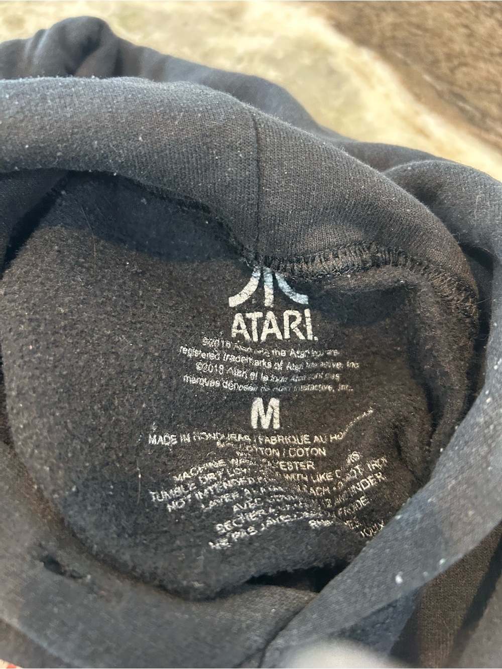 Atari Black Logo Pullover Hoodie size M has wear missing drawstring - Picture 3 of 6